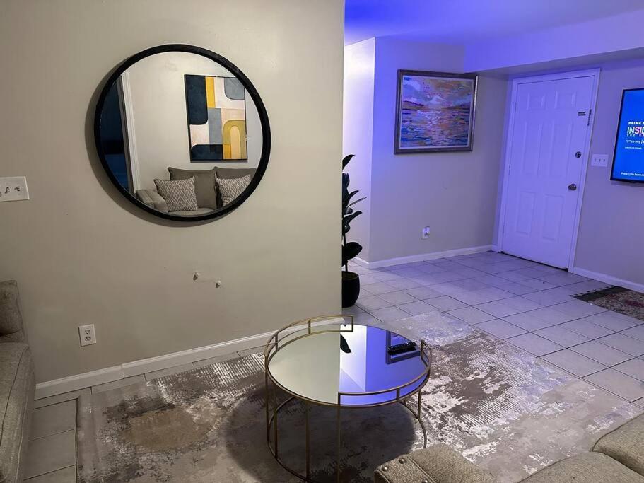 Exquisite 2 Bedroom Ewr Dwt Nyc Apartment