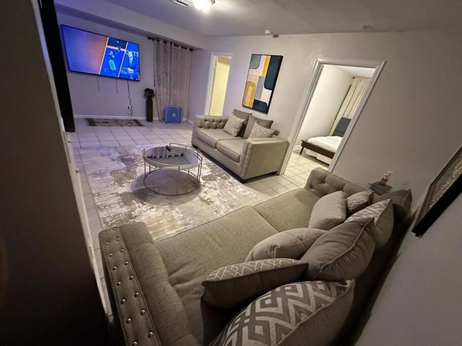 Apartment Exquisite 2 Bedroom Ewr Dwt Nyc *