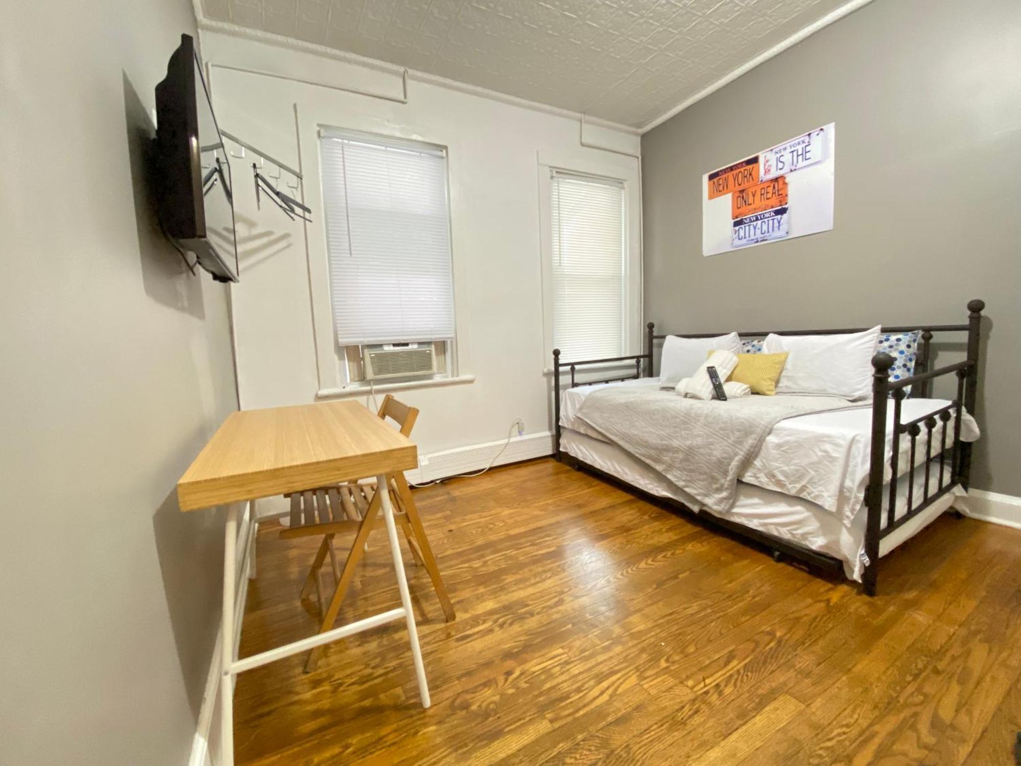 To Visit Nyc-subway Access Guest house