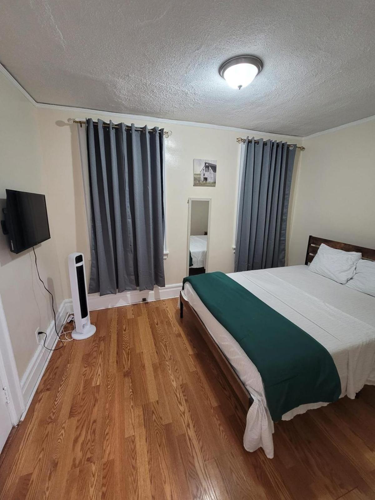 Apartment Z & Z Newark