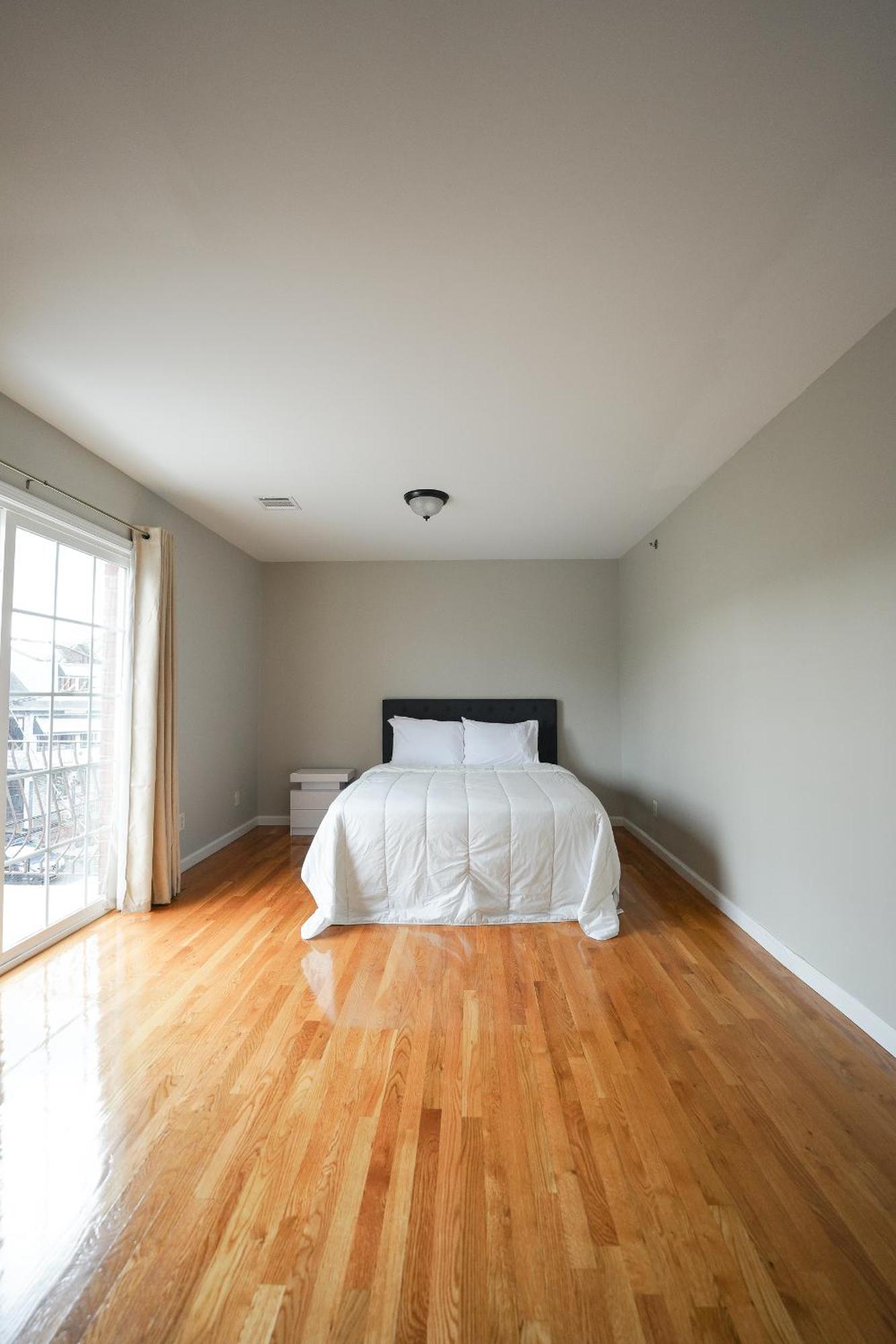 Apartment Liberty Gem Brick House - 3