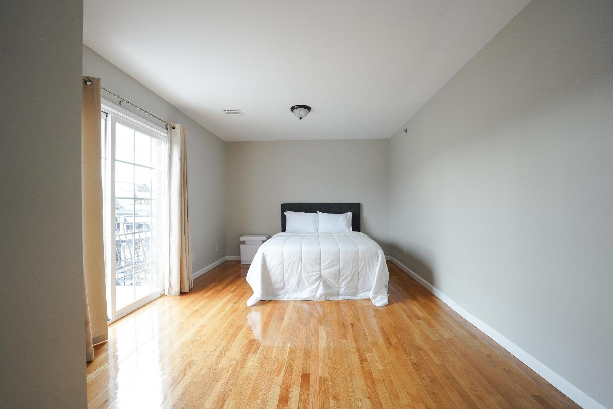 Liberty Gem Brick House - 3 *