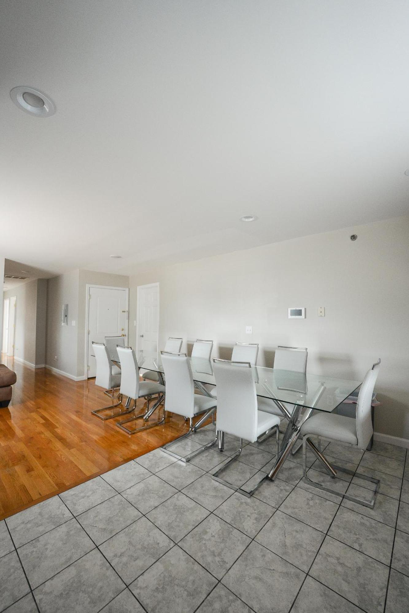 Liberty Gem Brick House - 3 Apartment Newark