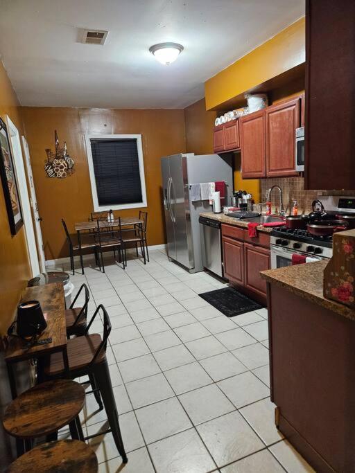 Large 3 Brm 2 Bath Near Ewr Nyc Apartment Newark