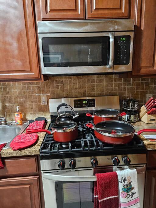Apartment Large 3 Brm 2 Bath Near Ewr Nyc *