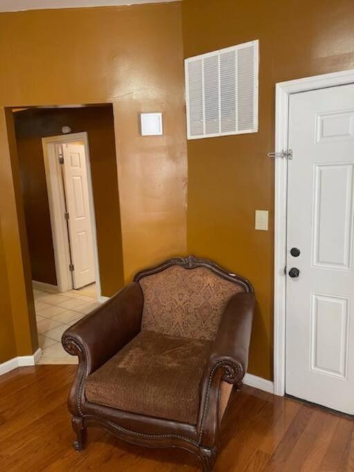 Large 3 Brm 2 Bath Near Ewr Nyc Apartment *