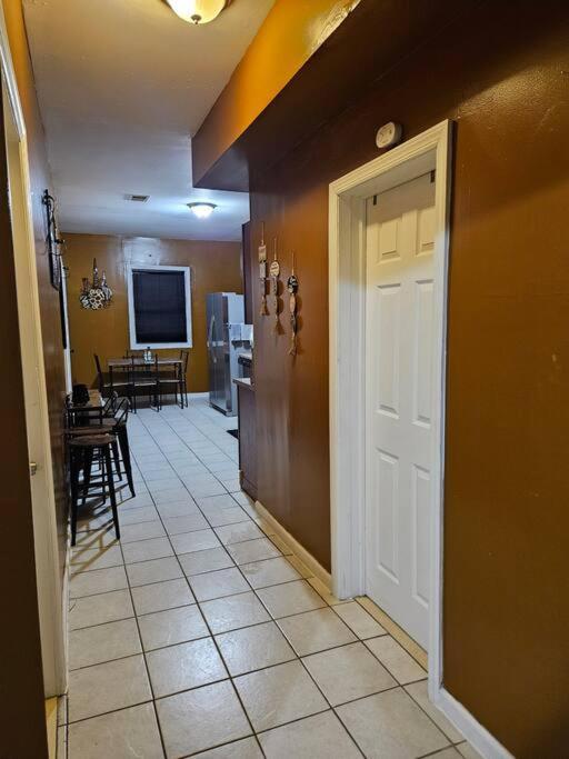 Large 3 Brm 2 Bath Near Ewr Nyc Apartment