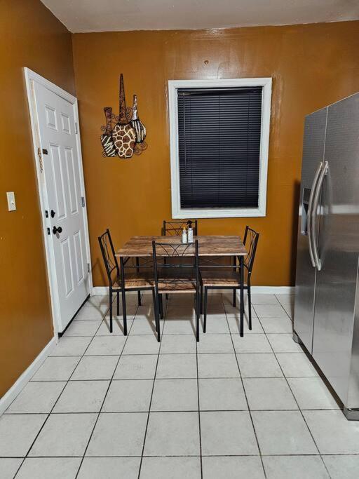Apartment Large 3 Brm 2 Bath Near Ewr Nyc Newark