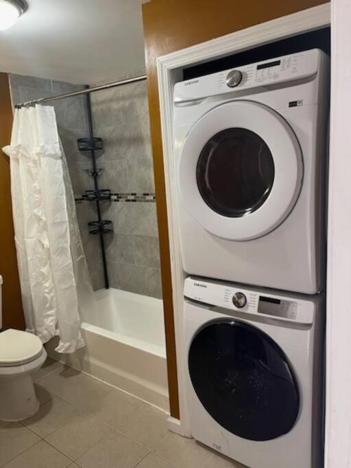 Apartment Large 3 Brm 2 Bath Near Ewr Nyc Newark