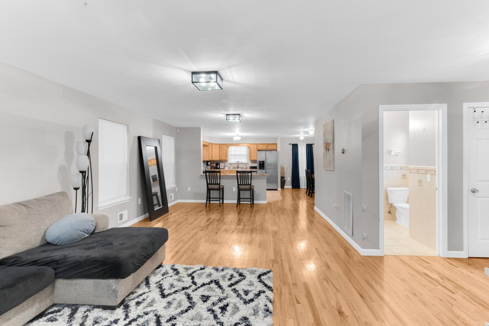 Homestay Nyc & Downtown Commuter Dream *