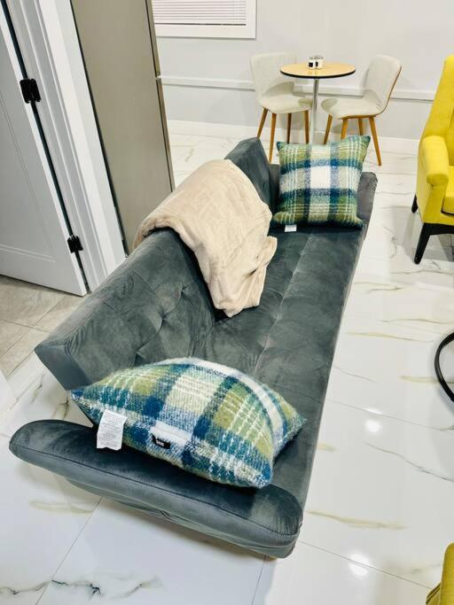 Luxury 2 Bedrooms 1 Bathroom Near Nyc And Ewr Apartment