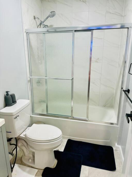 Luxury 2 Bedrooms 1 Bathroom Near Nyc And Ewr Apartment