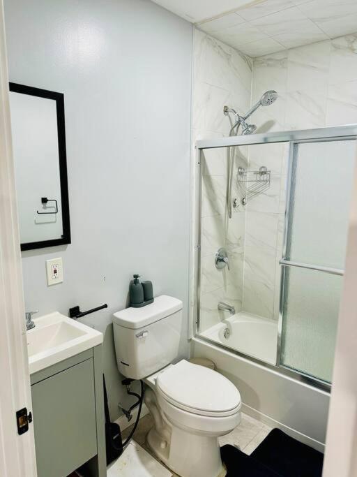 Luxury 2 Bedrooms 1 Bathroom Near Nyc And Ewr