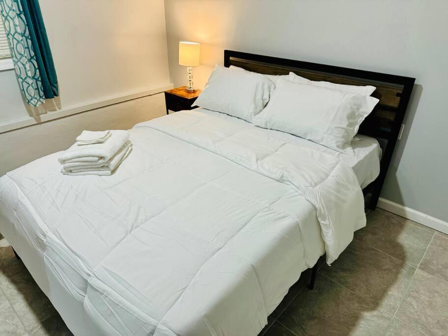 Luxury 2 Bedrooms 1 Bathroom Near Nyc And Ewr Apartment