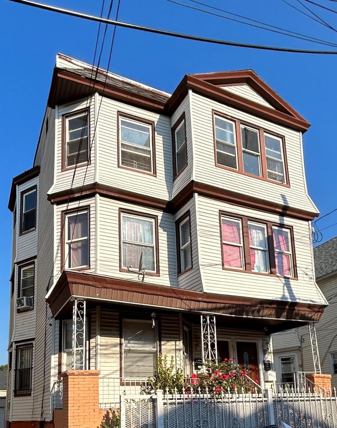 2f4-chelsea In-unit Washer Dryer And Tv *