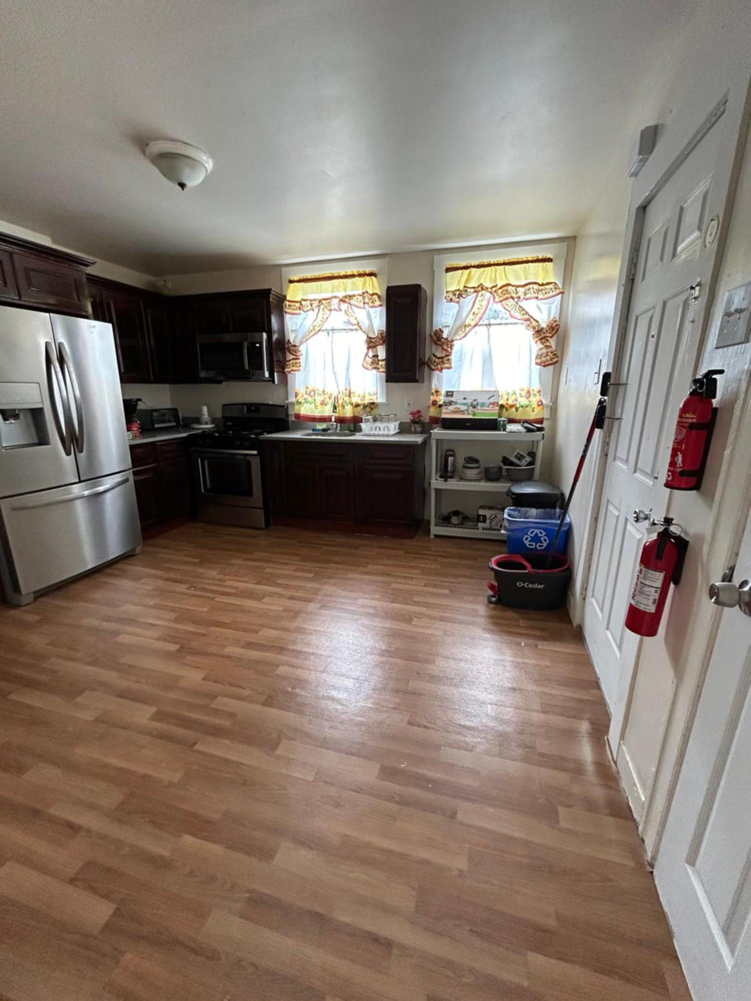 2f4-chelsea In-unit Washer Dryer And Tv Homestay *