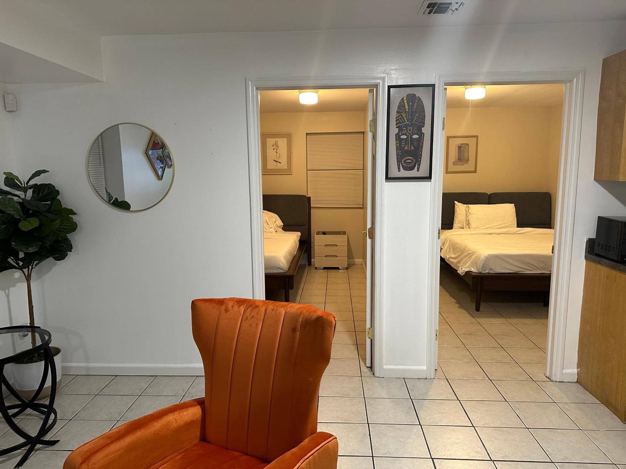 Comfy 2 Bedrooms By Ewr Nyc Airport 30 Mins To Ny Apartment Newark