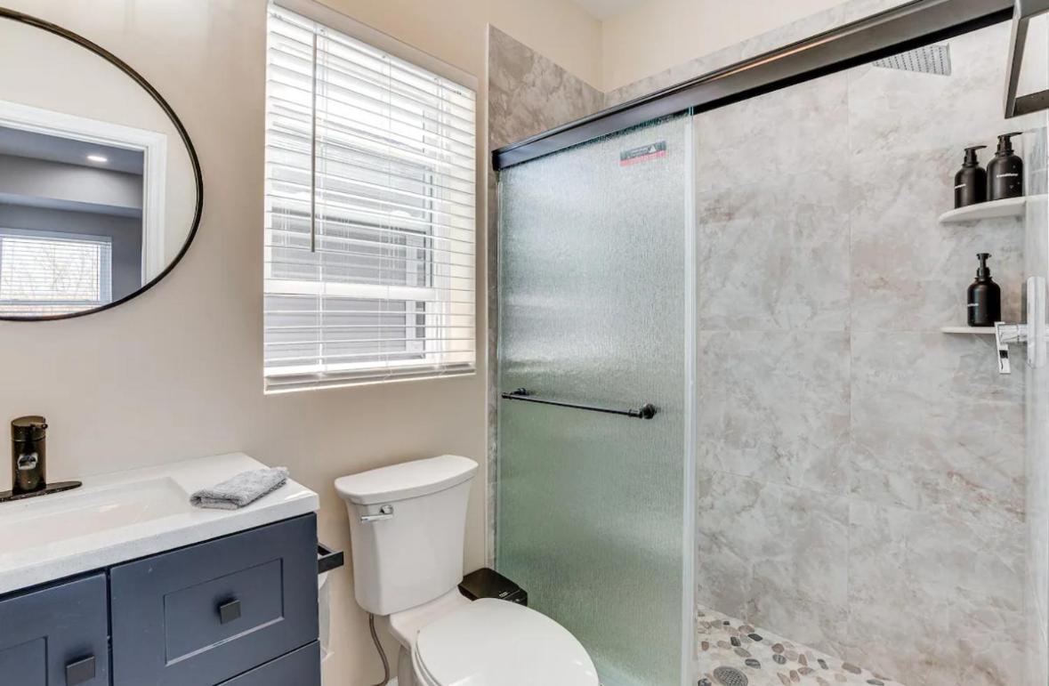 Townhouse - Urban Living With Rooftop Deck! Newark