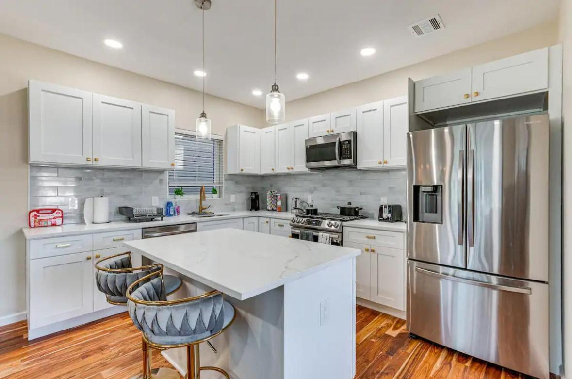 Townhouse - Urban Living With Rooftop Deck! Newark
