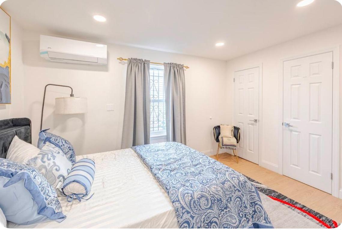 Exquisite 3 Bedrooms Apartment Newark