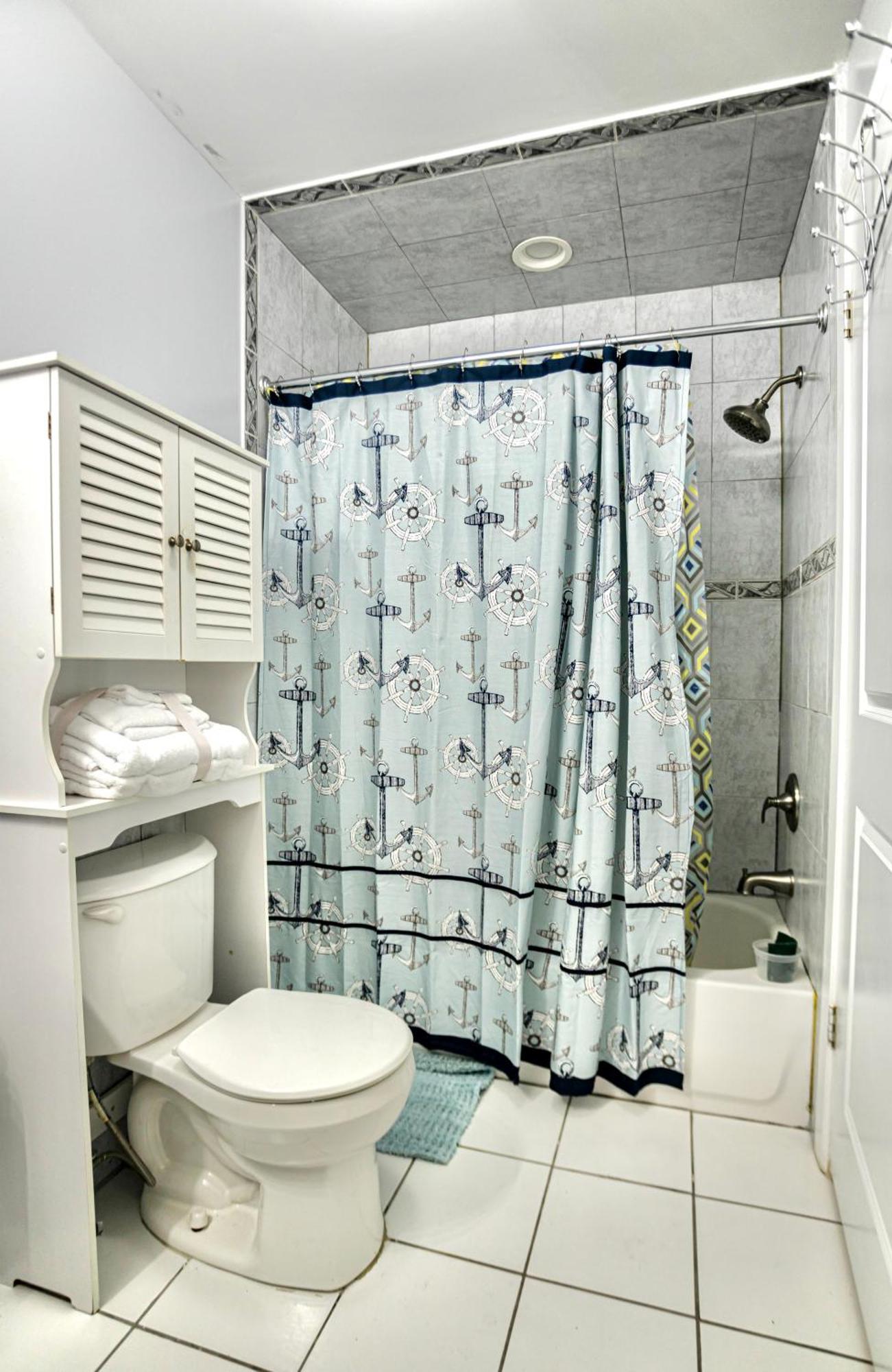 Apartment Urban Oasis Spacious 3br 2ba Patio Oasis Near Nyc Ewr American Dream Mall *