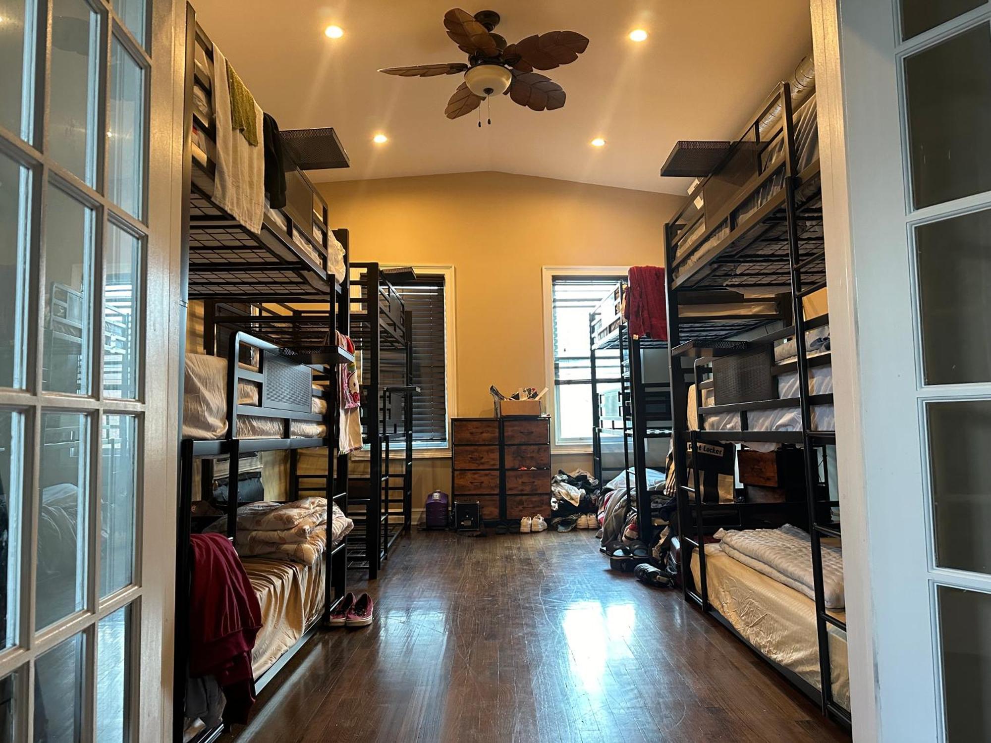 Ferry Hostel Newark