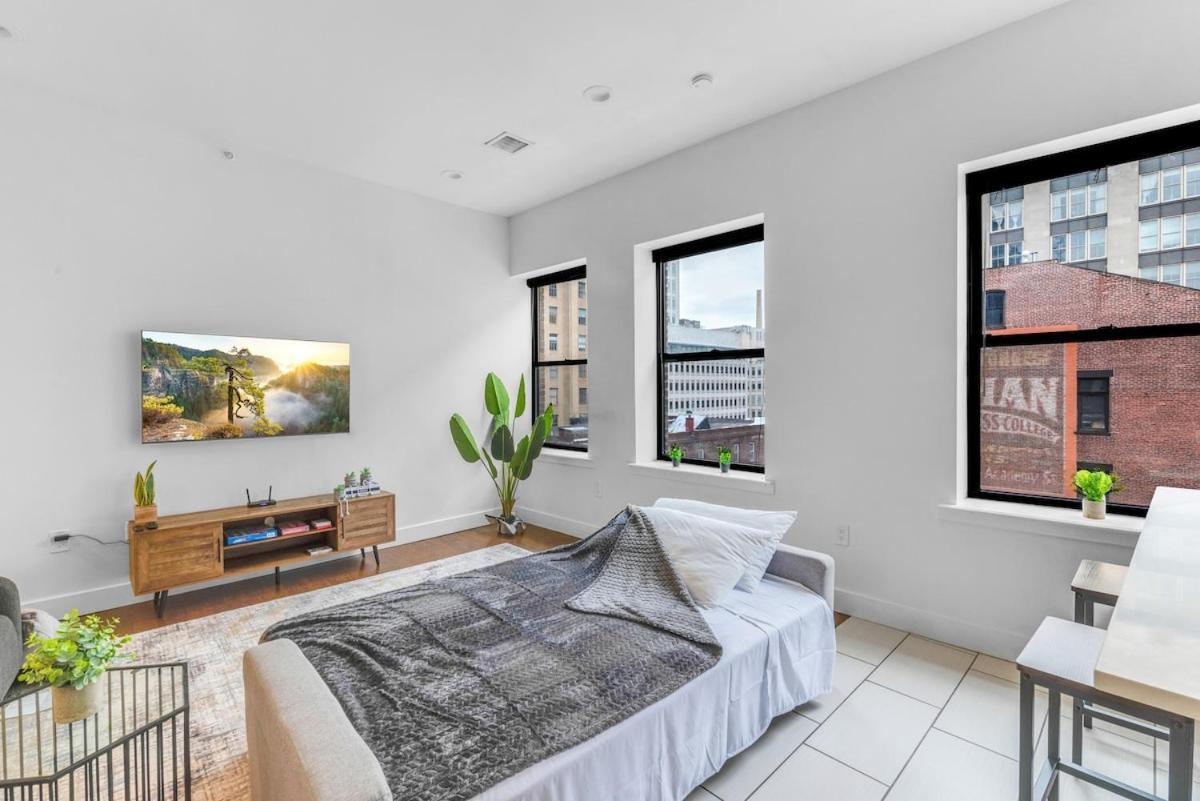 20 Min To Manhattan! 2br Luxurious Comfy & Spotless *