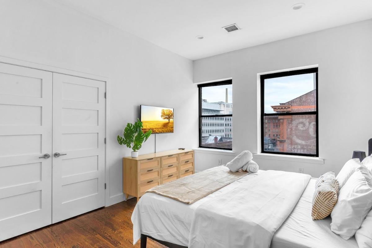 20 Min To Manhattan! 2br Luxurious Comfy & Spotless * Newark