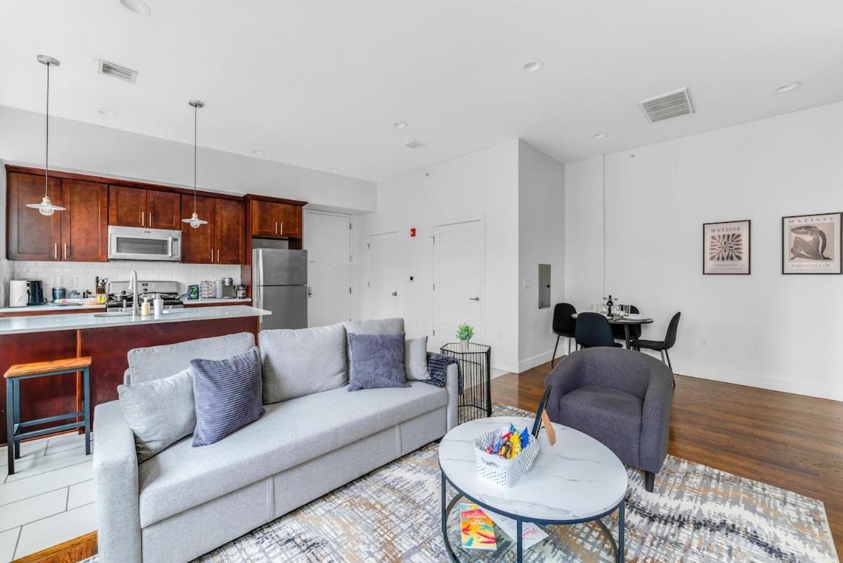 Apartment 20 Min To Manhattan! 2br Luxurious Comfy & Spotless *