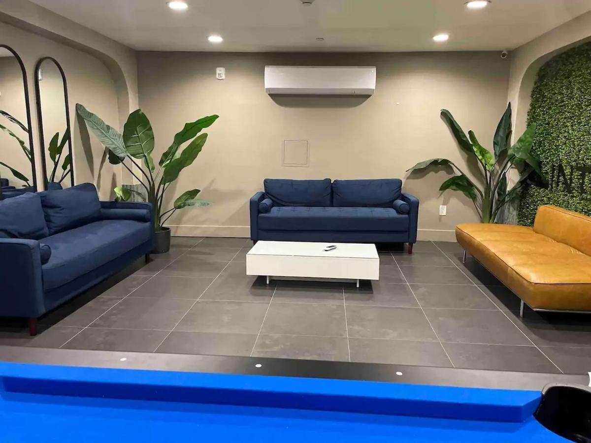 Apartment 20 Min To Manhattan! 2br Luxurious Comfy & Spotless *