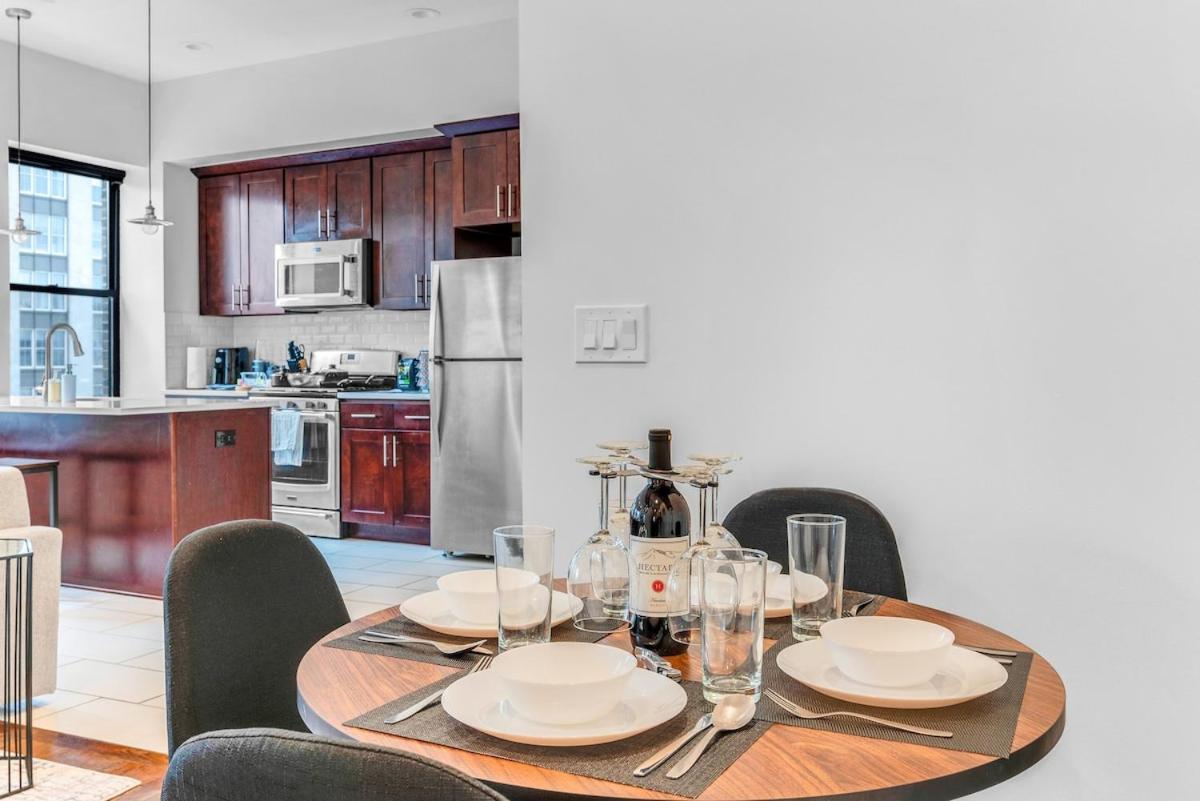 20 Min To Manhattan! 2br Luxurious Comfy & Spotless * Newark