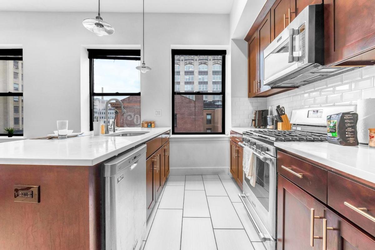 20 Min To Manhattan! 2br Luxurious Comfy & Spotless
