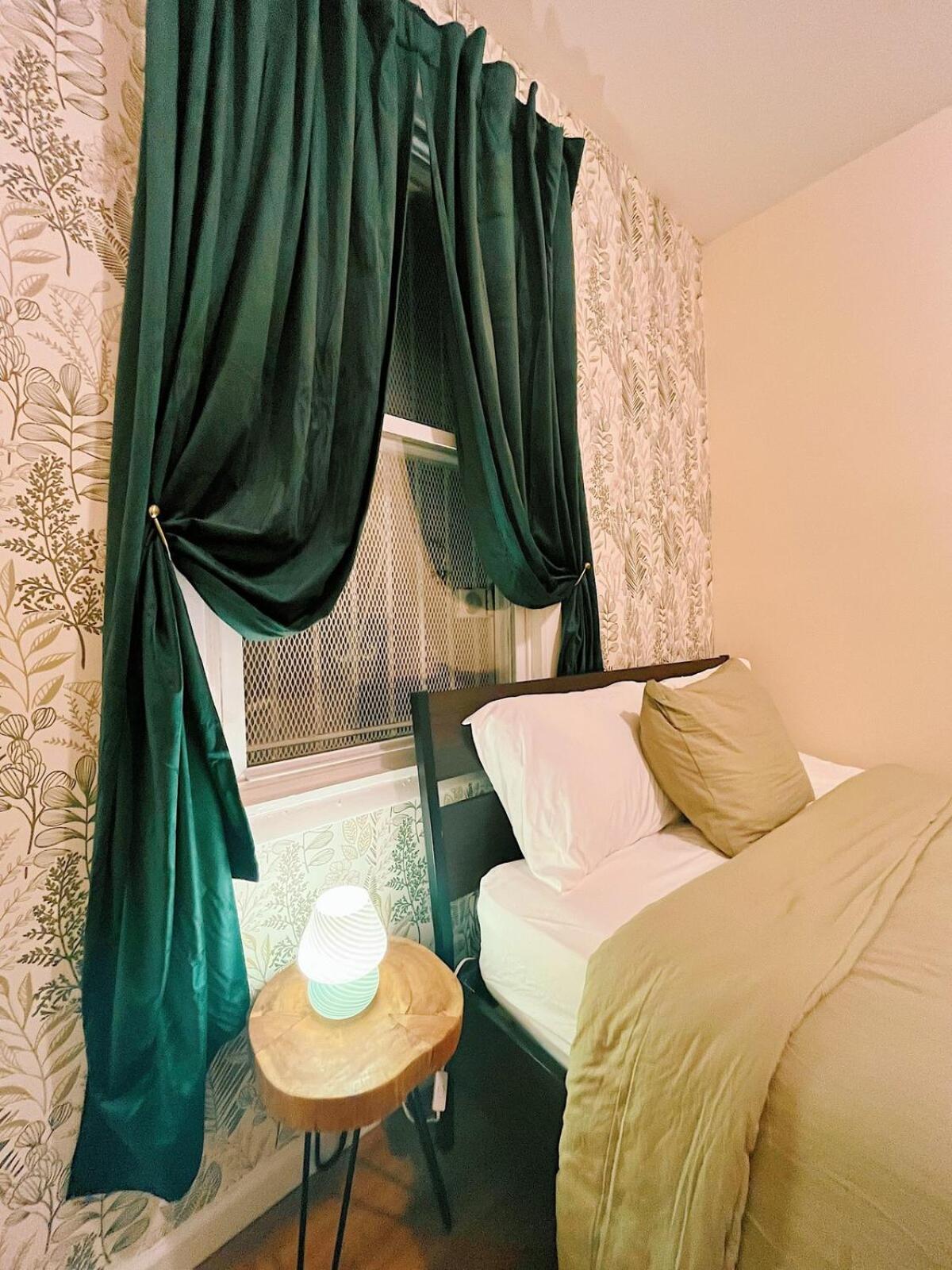 Holiday home 3 Bdrm Stay! Trippy King By Dwtwn Nwk