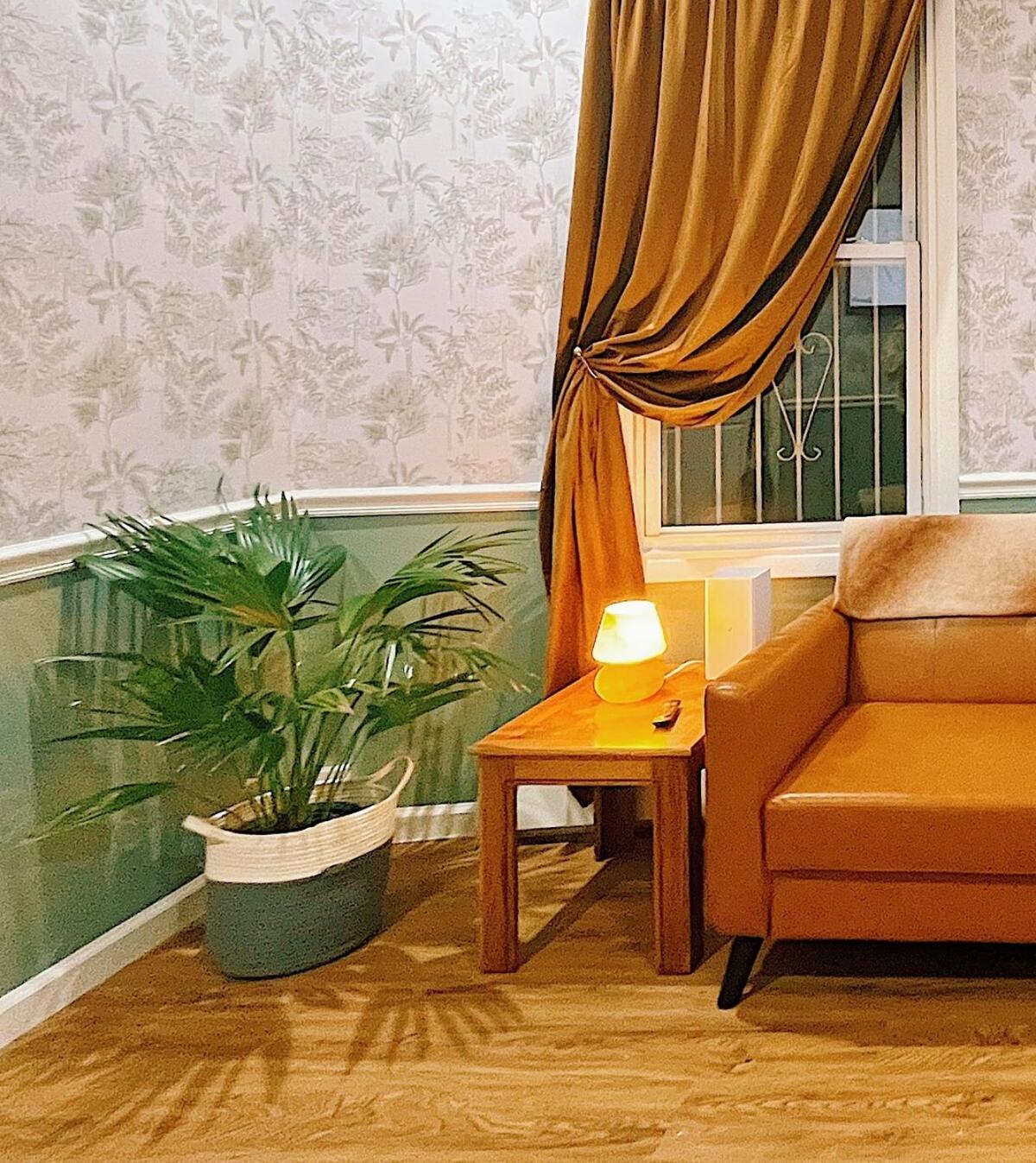 Holiday home 3 Bdrm Stay! Trippy King By Dwtwn Nwk Newark