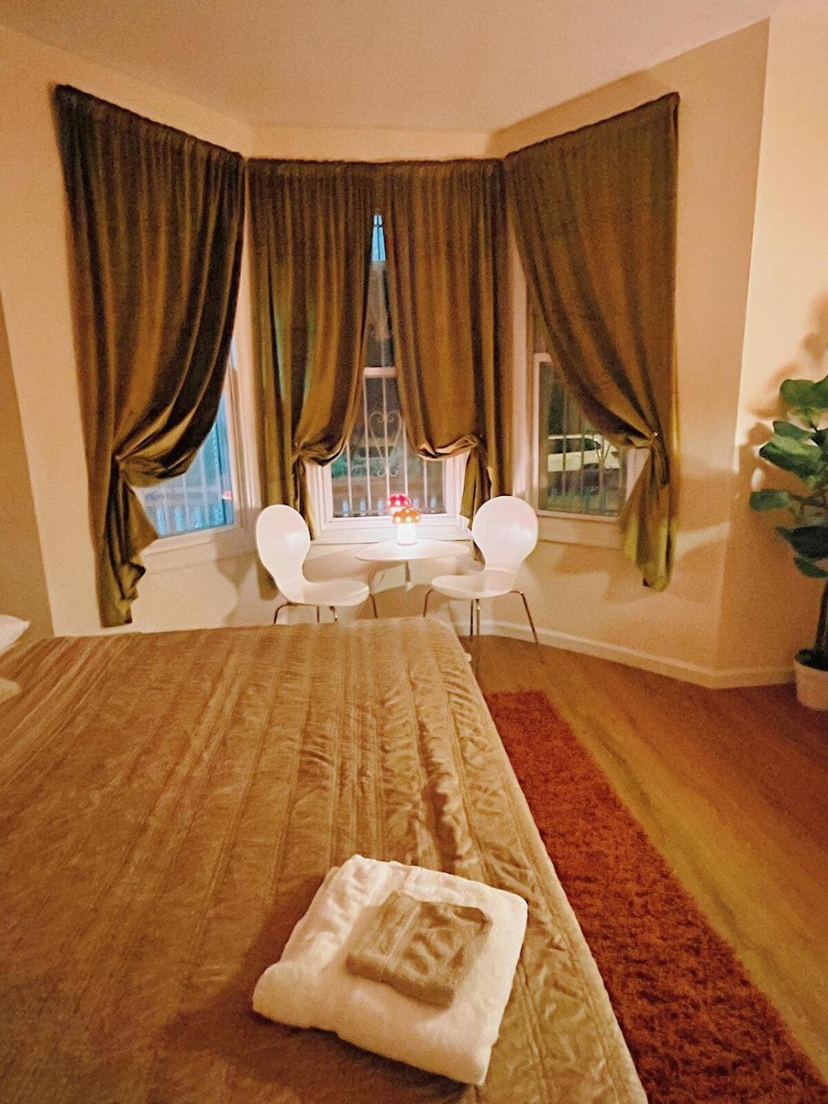 3 Bdrm Stay! Trippy King By Dwtwn Nwk