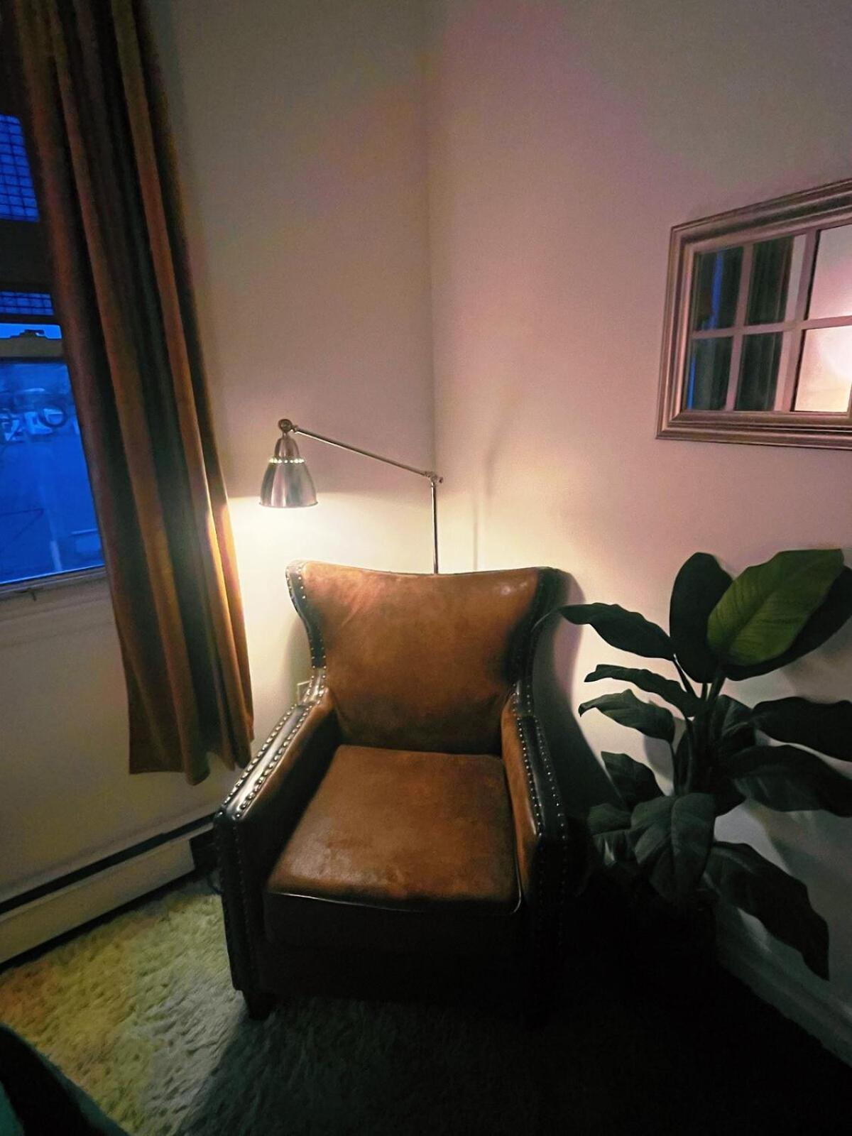 Ironbound 4 Bdrm Industrial Suite! Free Parking *