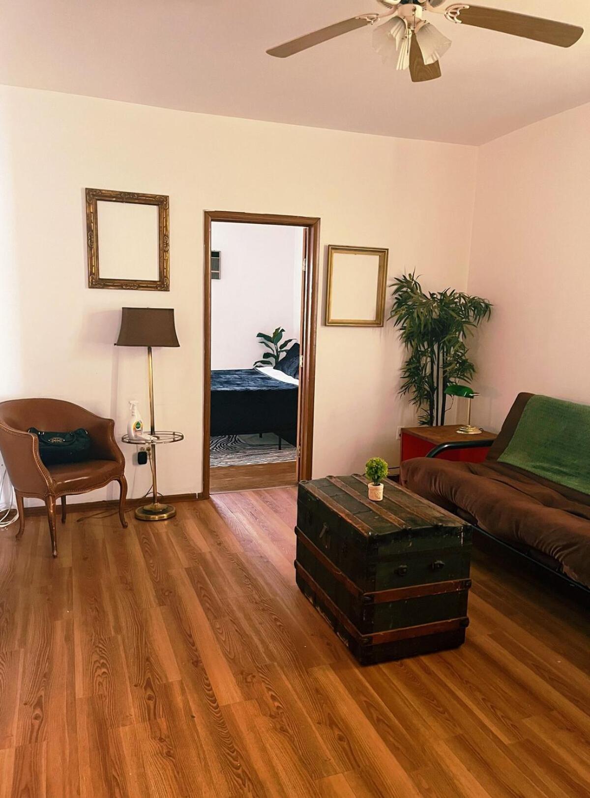 Ironbound 4 Bdrm Industrial Suite! Free Parking *
