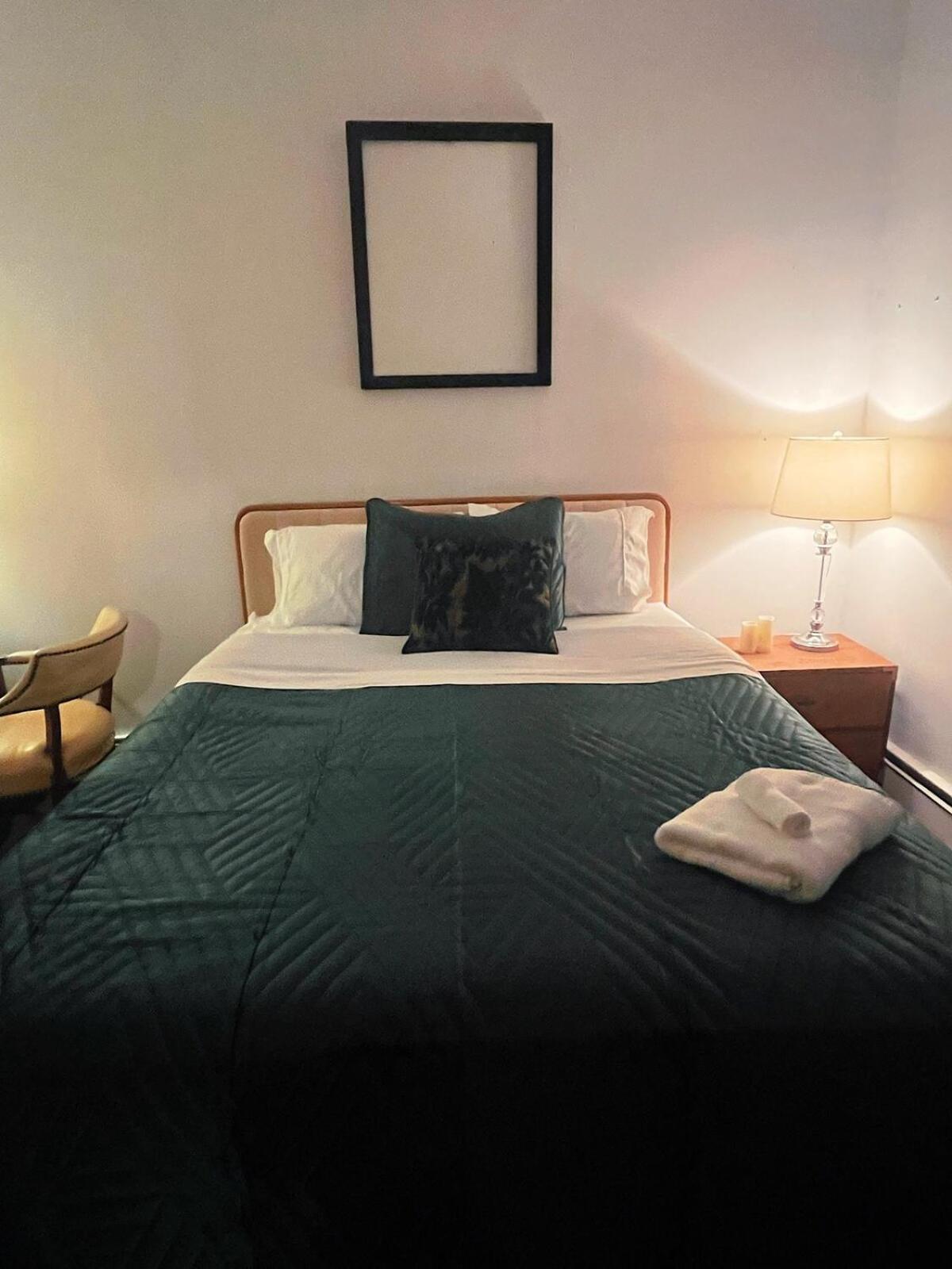 Ironbound 4 Bdrm Industrial Suite! Free Parking Newark