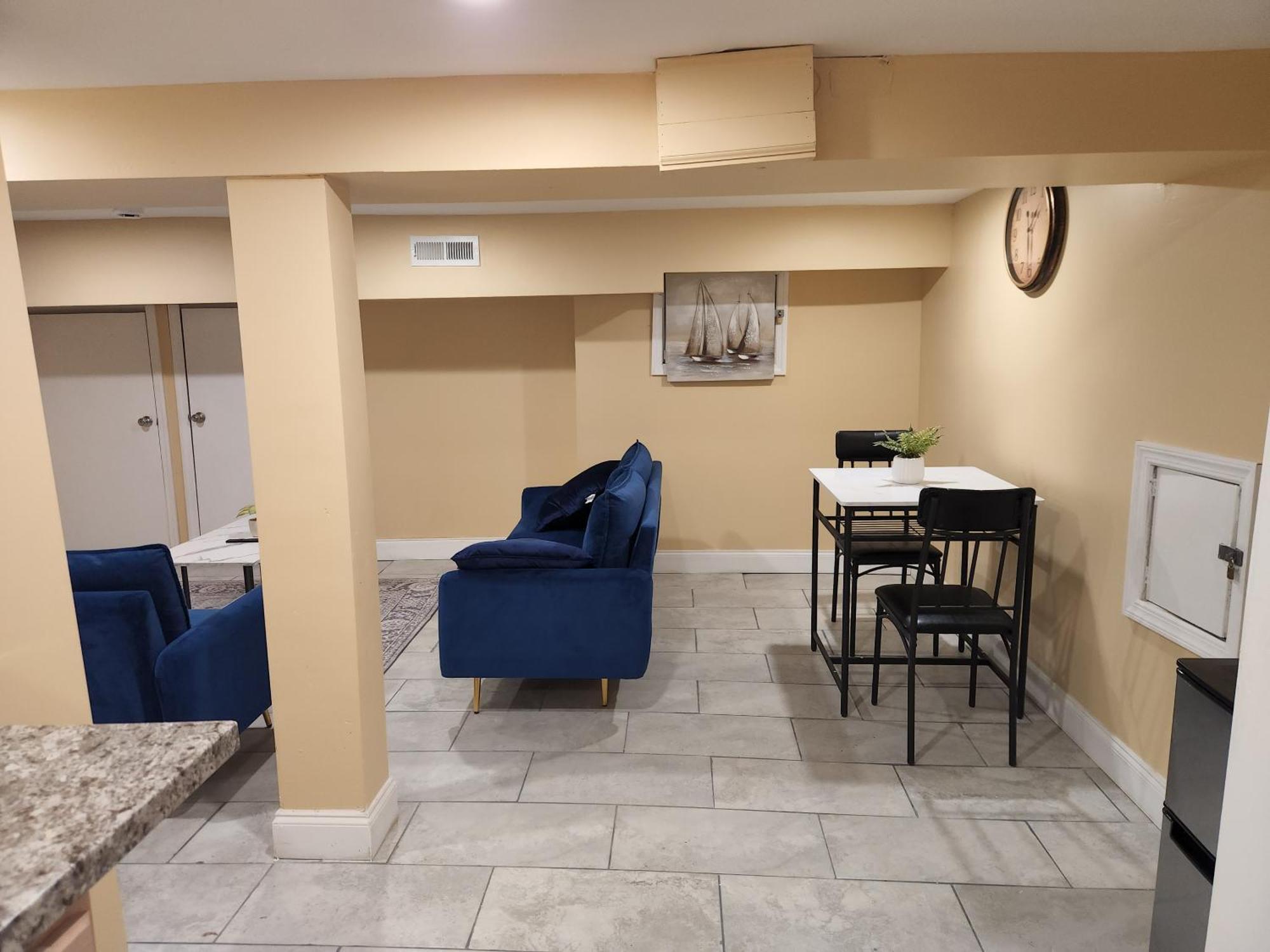 2kings Apartment *