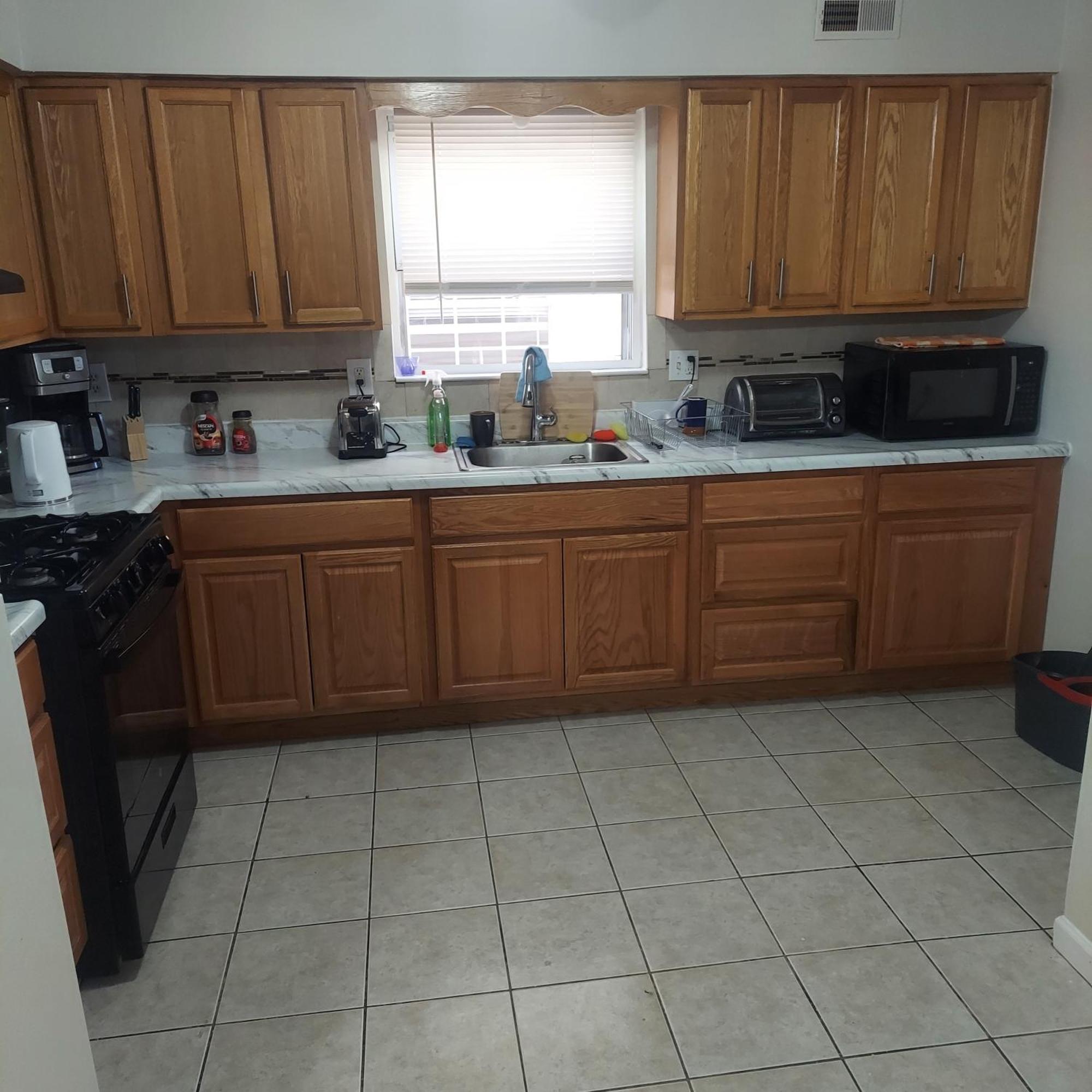 Cosy Bedroom 12mins To Airport Prudential Njit Umdj Penn Station Newark