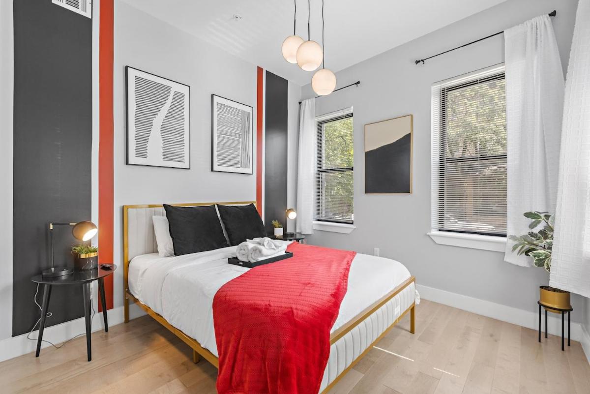 4 Near Downtown Apartment