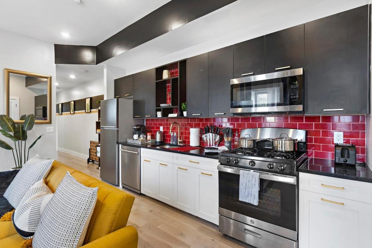 4 Near Downtown Apartment *