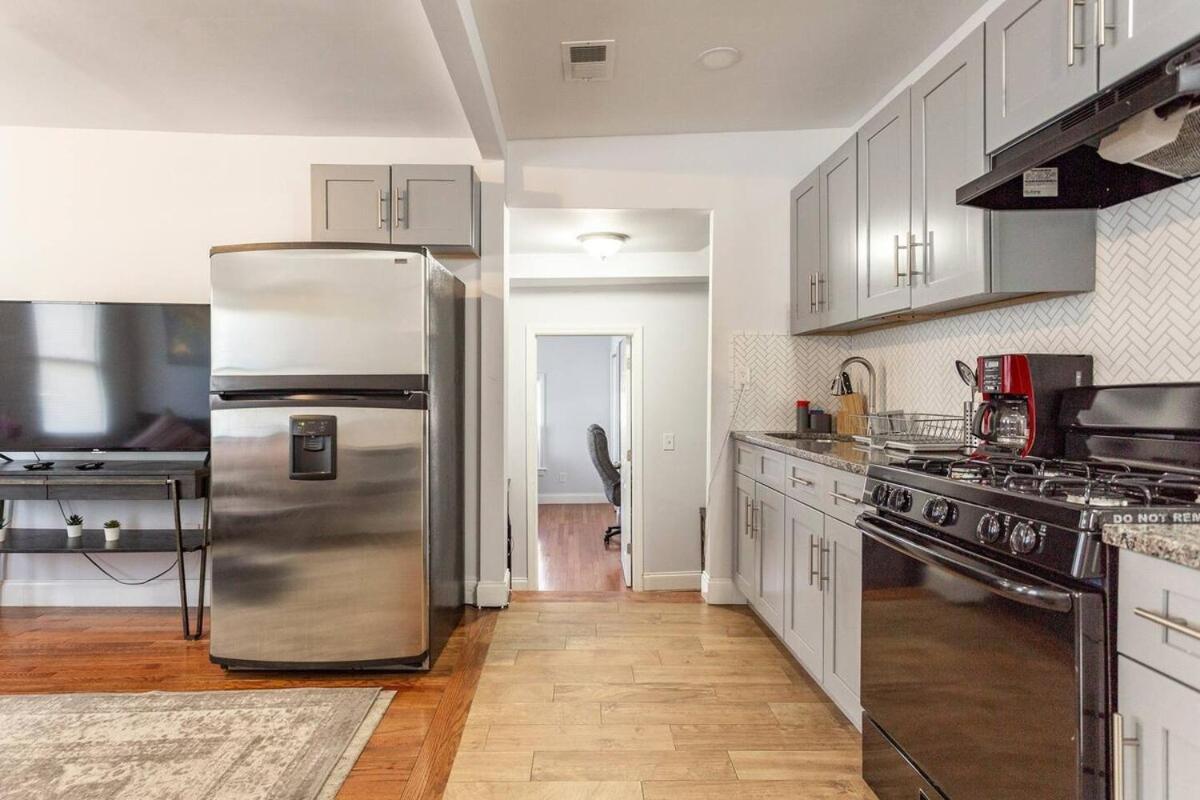 Spacious Cozy Retreat, Sleeps 10, Near Nyc & Ewr *