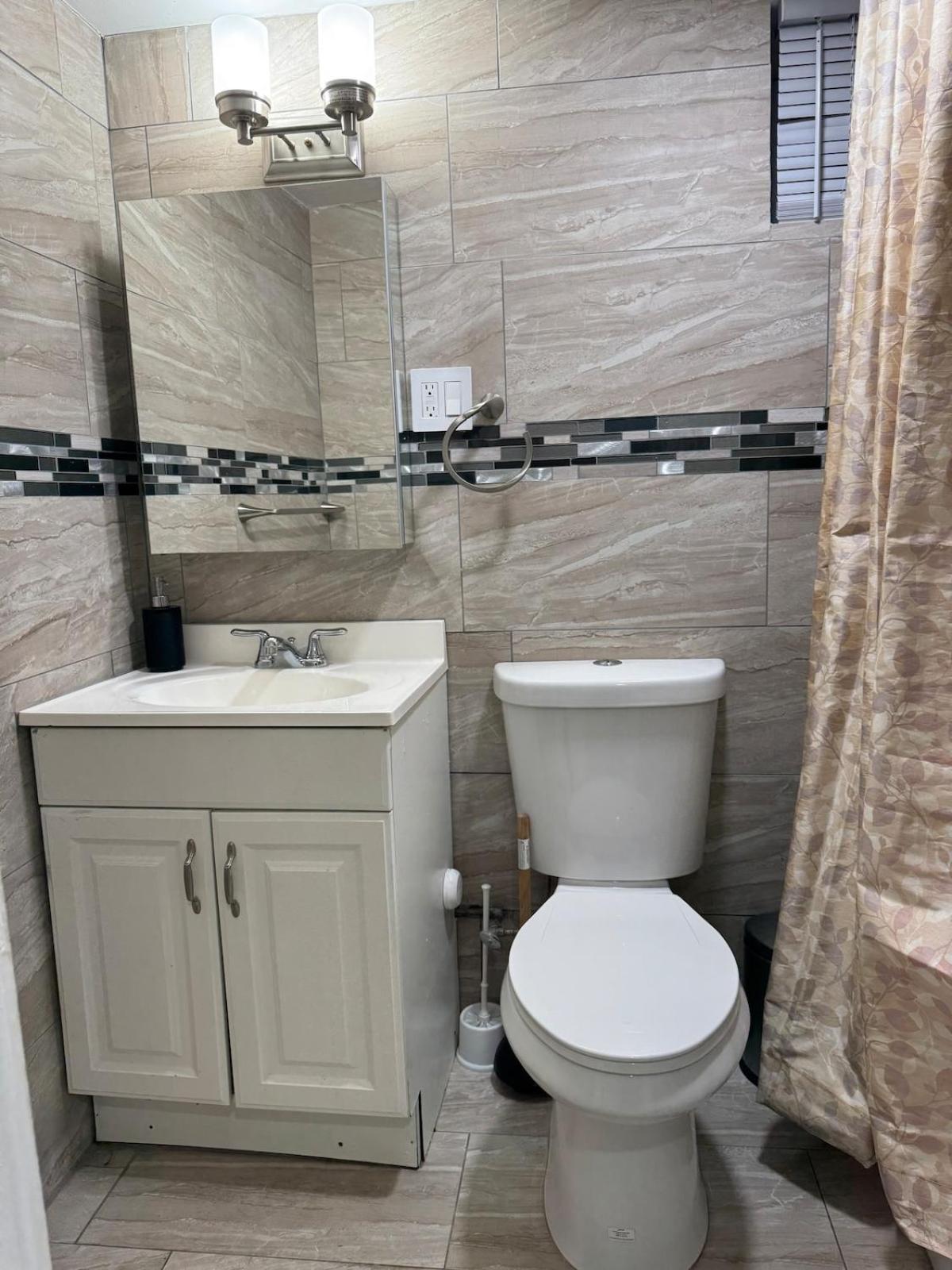 Apartment 2-bedroom Sleeps 6 Near Ewr & American Dream