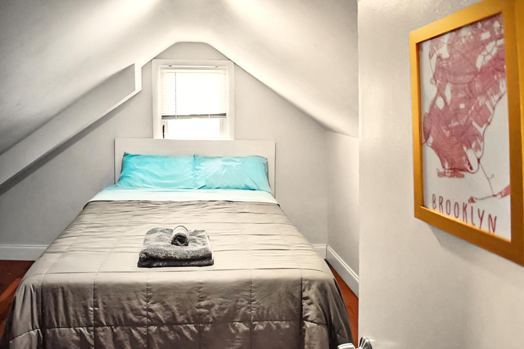 Spacious Cozy Retreat, Sleeps 10, Near Nyc & Ewr * Newark
