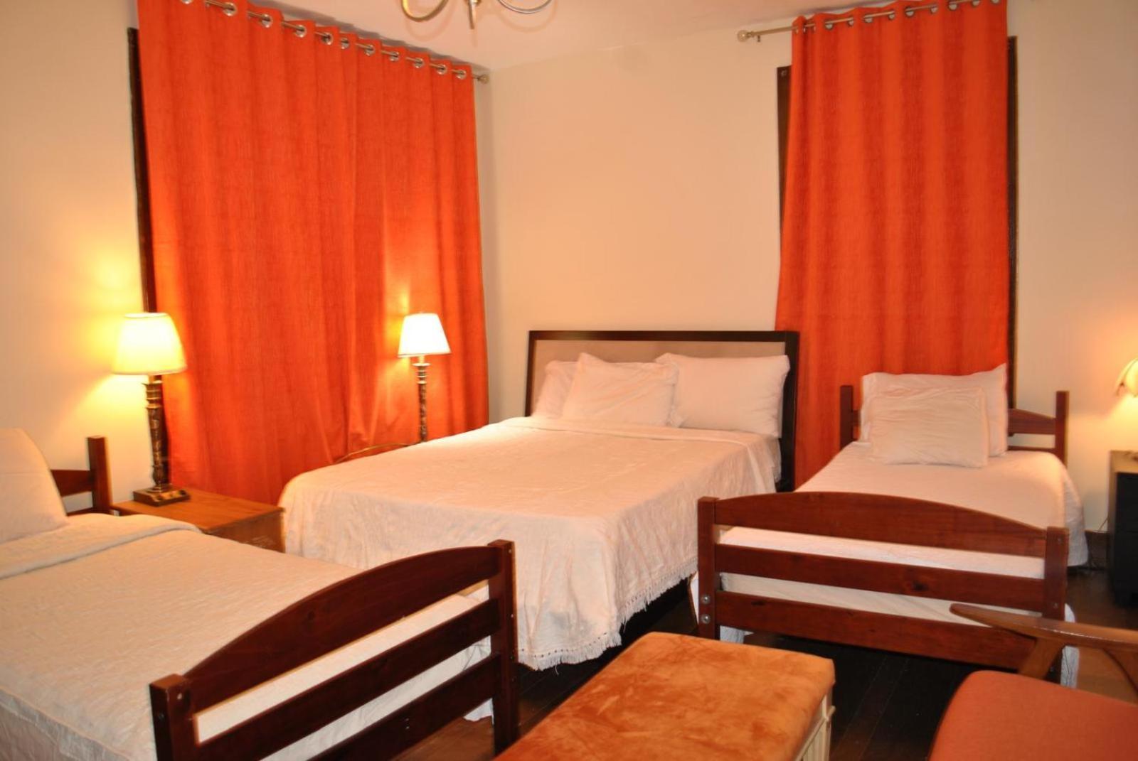Guest house Family Newark