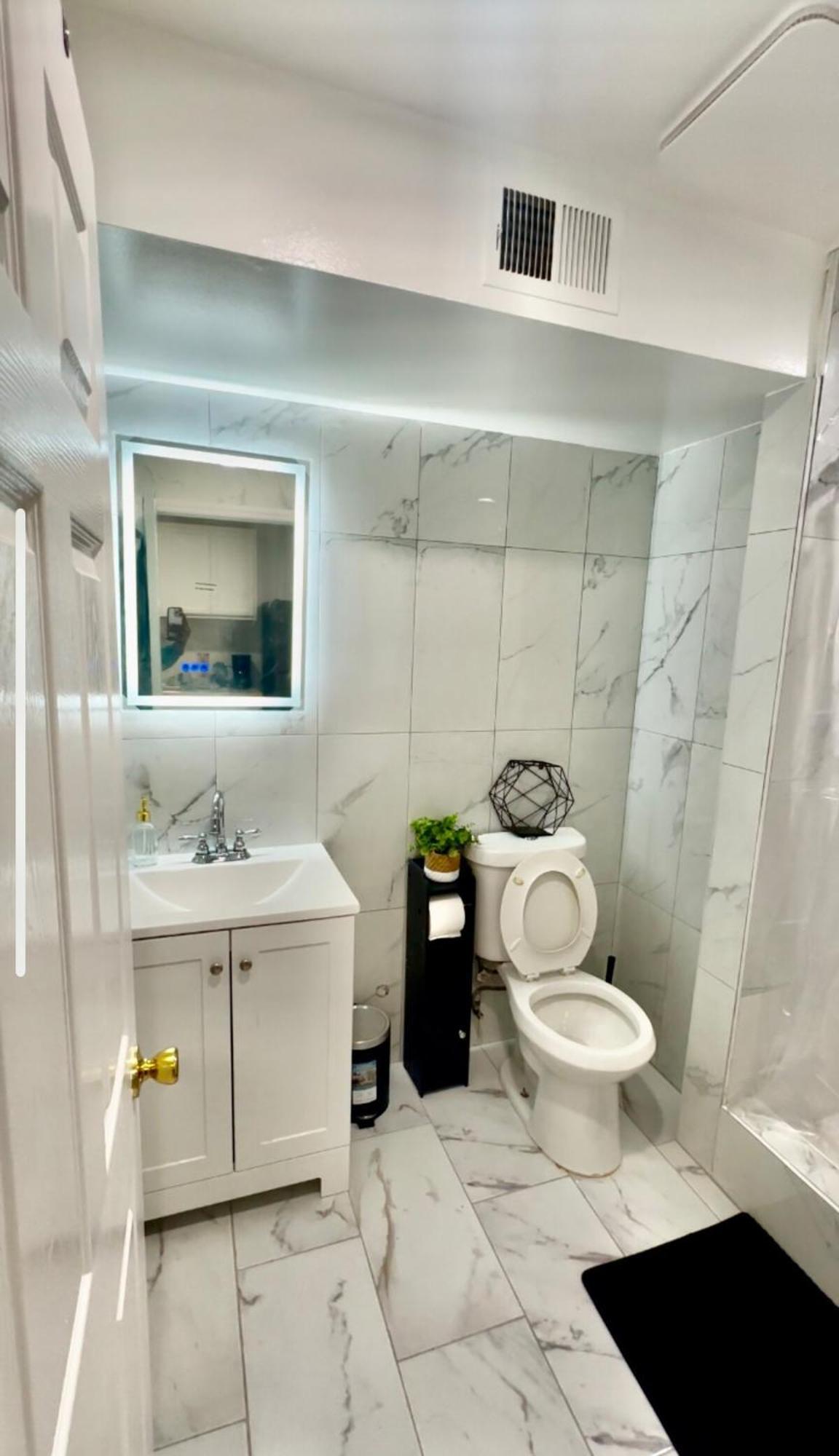 5 Beds 3 Baths Near Ewr Nyc Dreammall Metlife Newark
