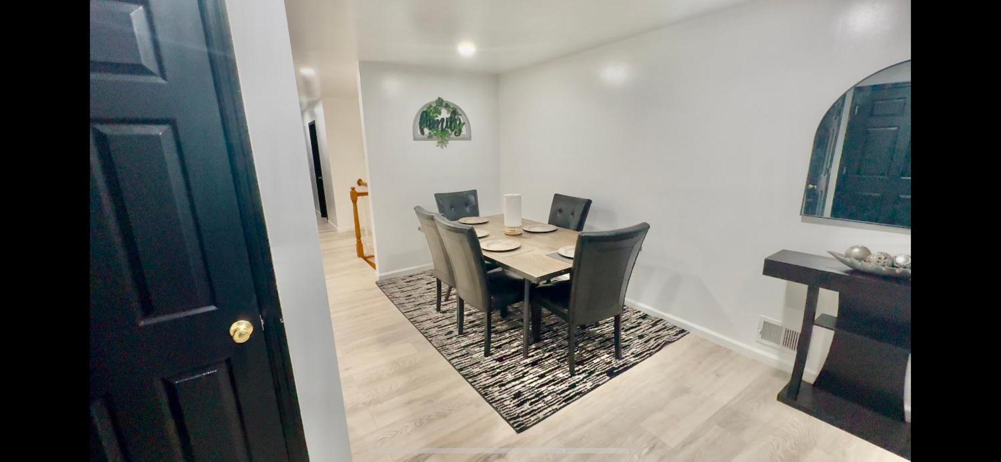 5 Beds 3 Baths Near Ewr Nyc Dreammall Metlife Apartment *