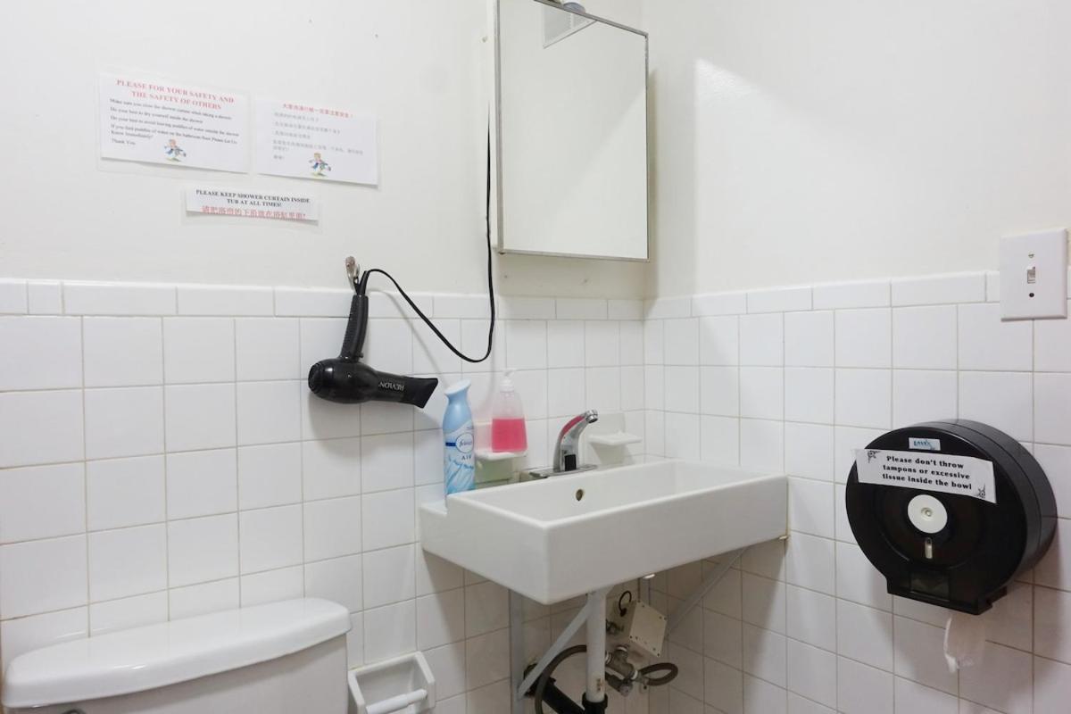 To Visit Nyc-subway Access Holiday home