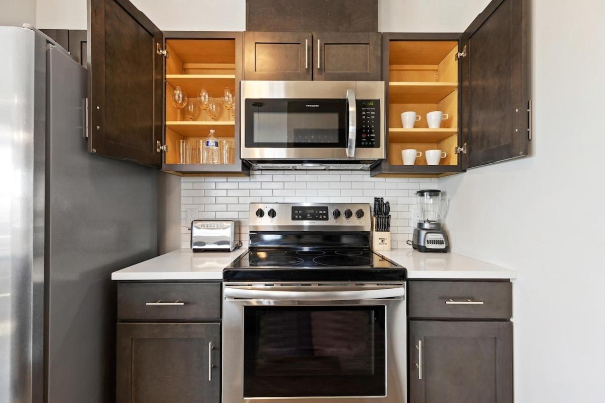 Downtown Nwk 1br- Free Parking Easy Nyc Access *